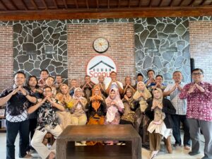 Training in Writing Scientific Article of Scopus Standard Journal