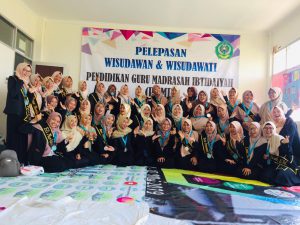 wisuda ok 1